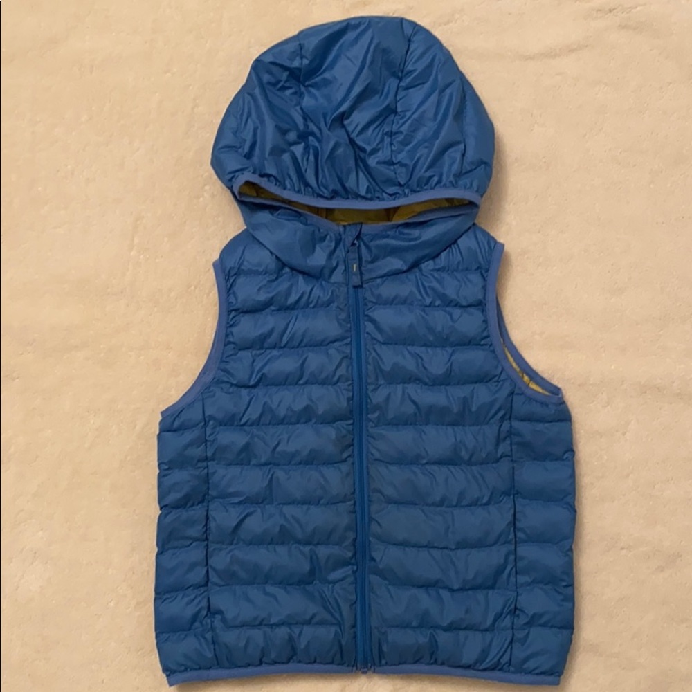 Uniqlo Blue Puffy Vest
